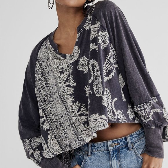 NEW Free People True Perfection Paisley Printed Long Sleeve High Low Top $98 L - Picture 5 of 9